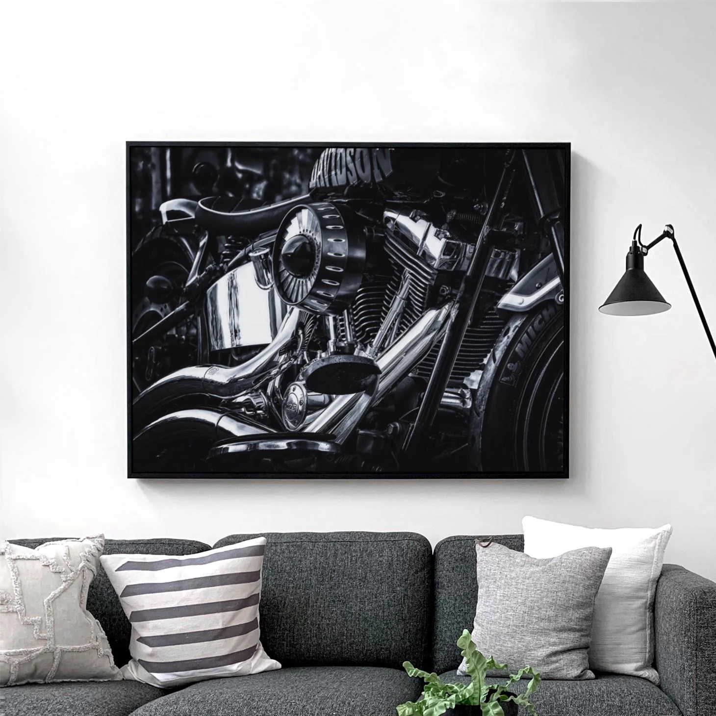 Harley Davidson Motorcycle - Image 3